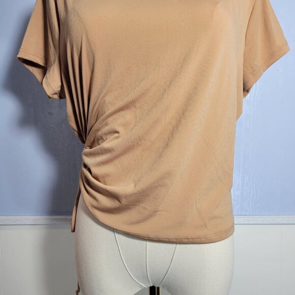 Rue + 1X Light Tan Round Neck Shortsleeve Scrunched Tie Side Casual T-Shirt - Picture 3 of 8
